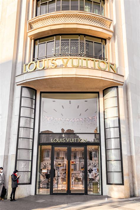 louis vuitton paris shopping guide